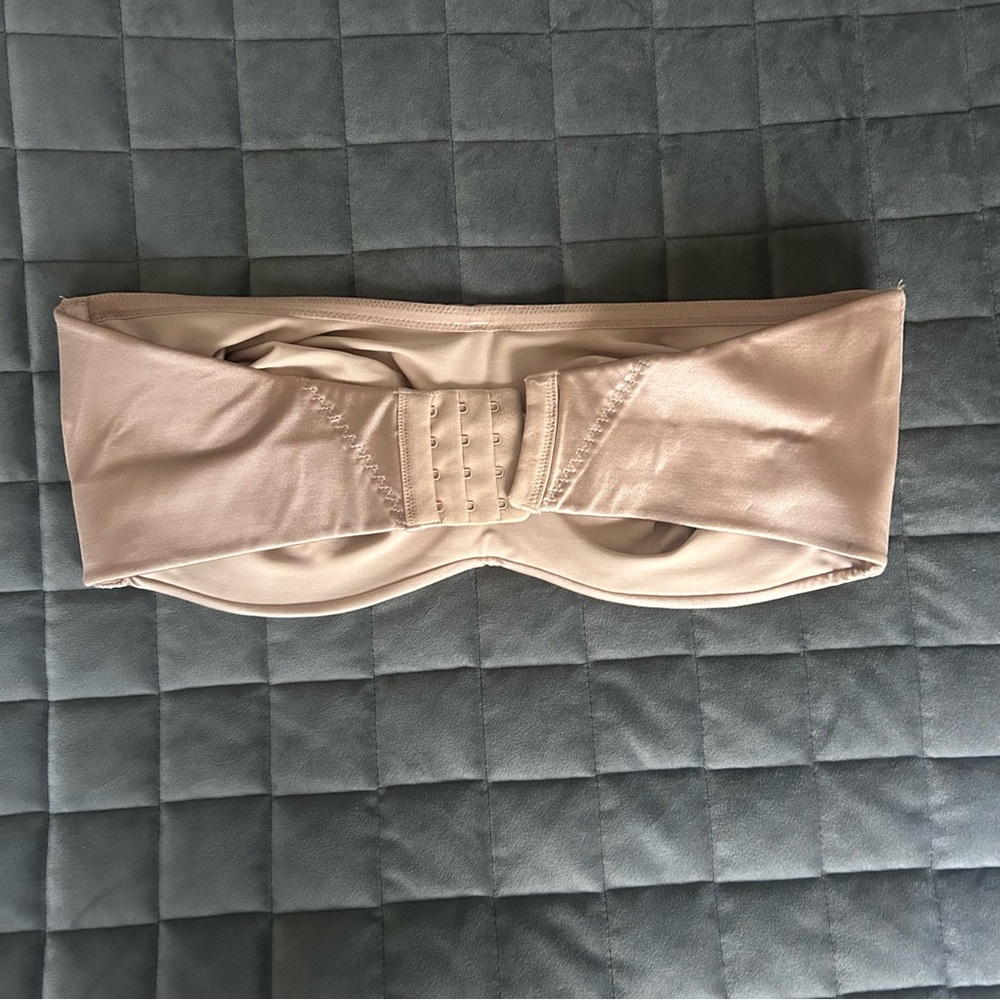 Victoria’s Secrest strapless bra